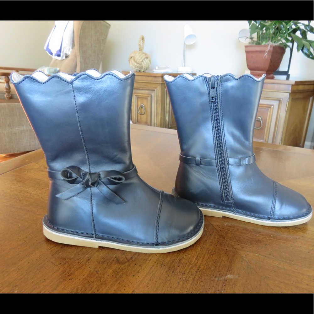 NWOT Livie and Luca Navy Reina Boots size9 Toddler